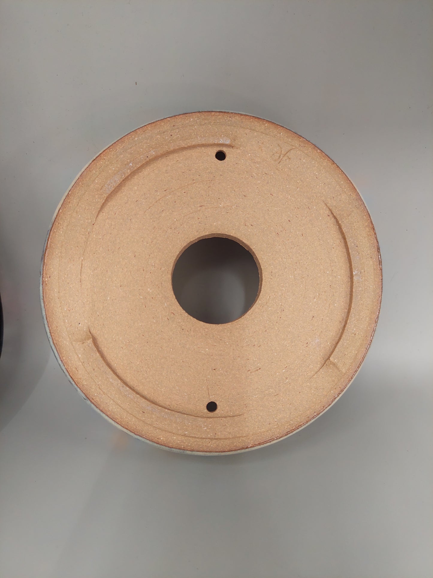 Round vase