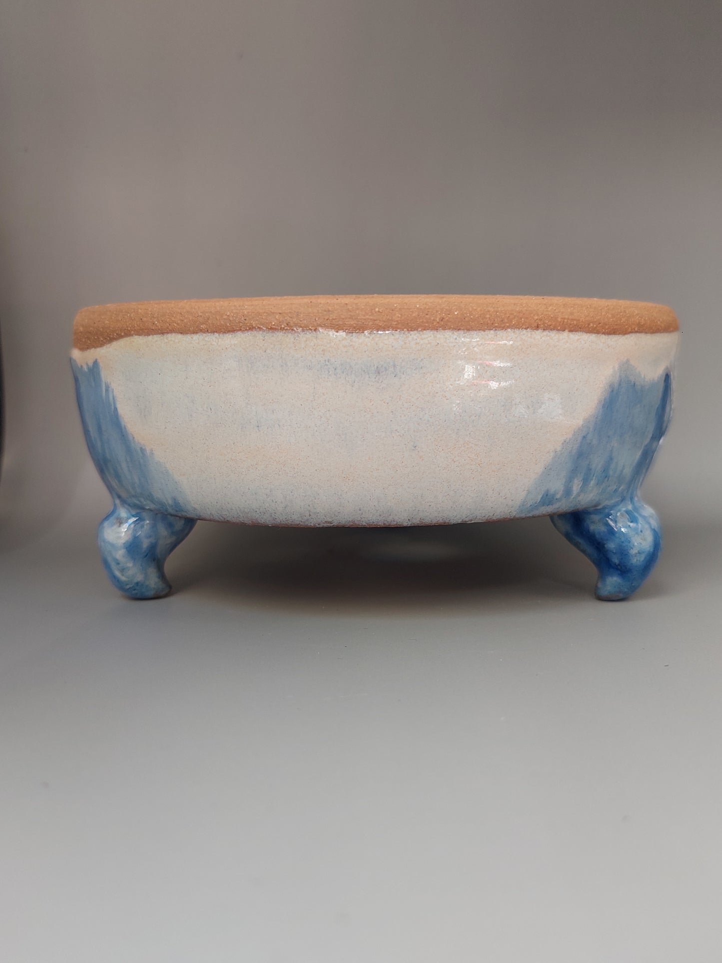Round vase