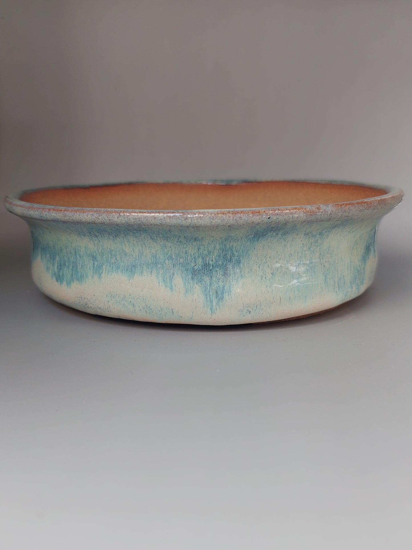 Round vase