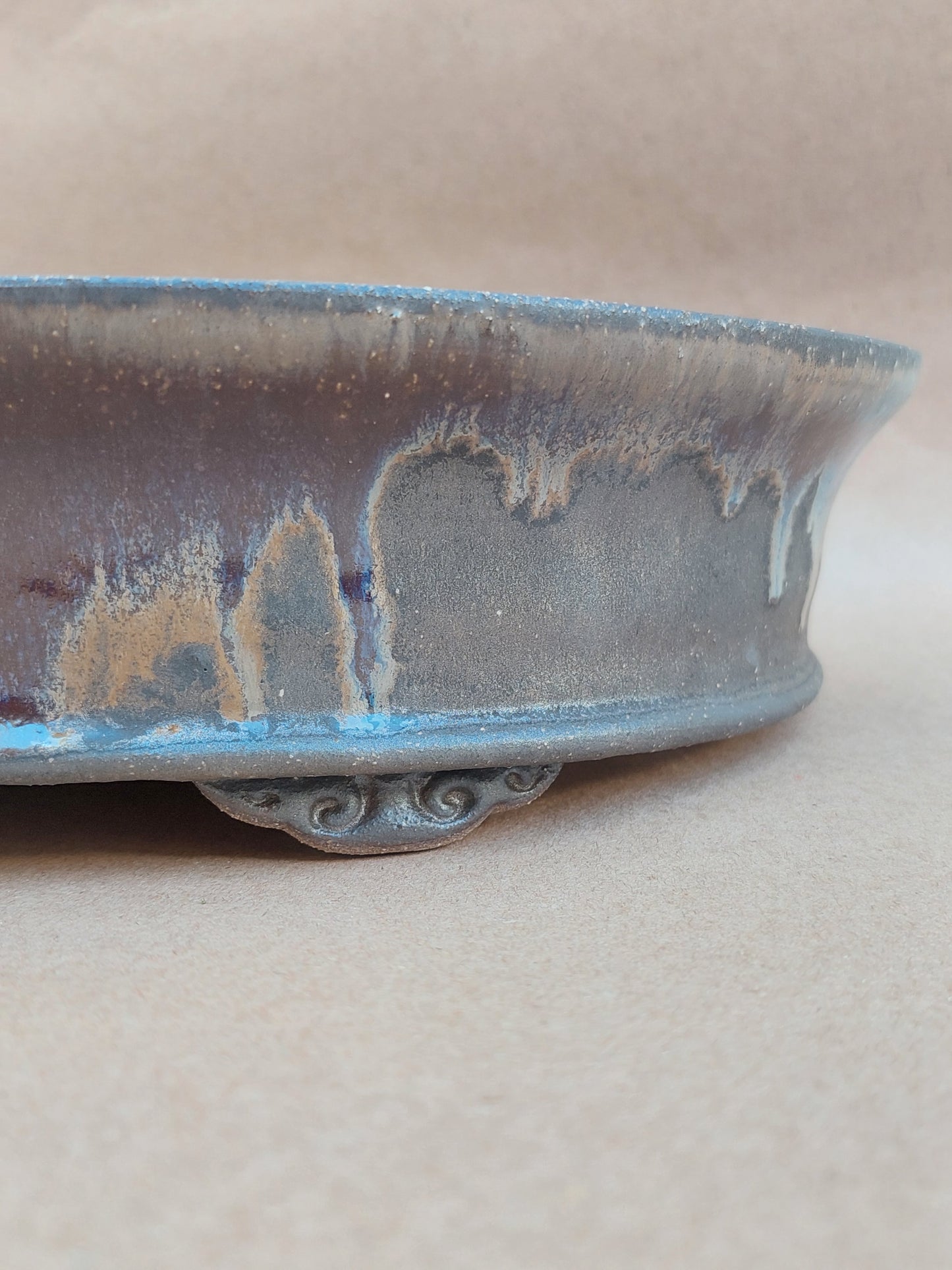 Oval vase 31 X 23 X 6.5