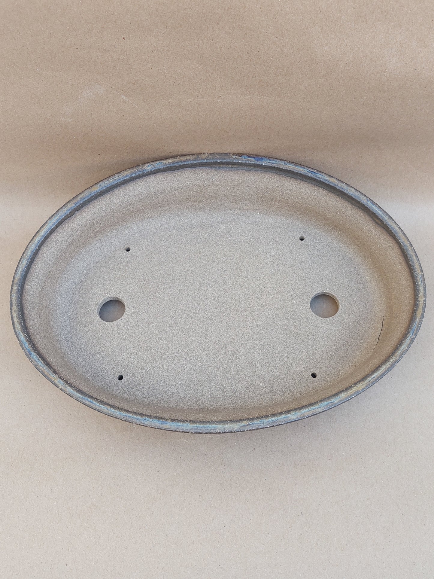 Oval vase 31 X 23 X 6.5