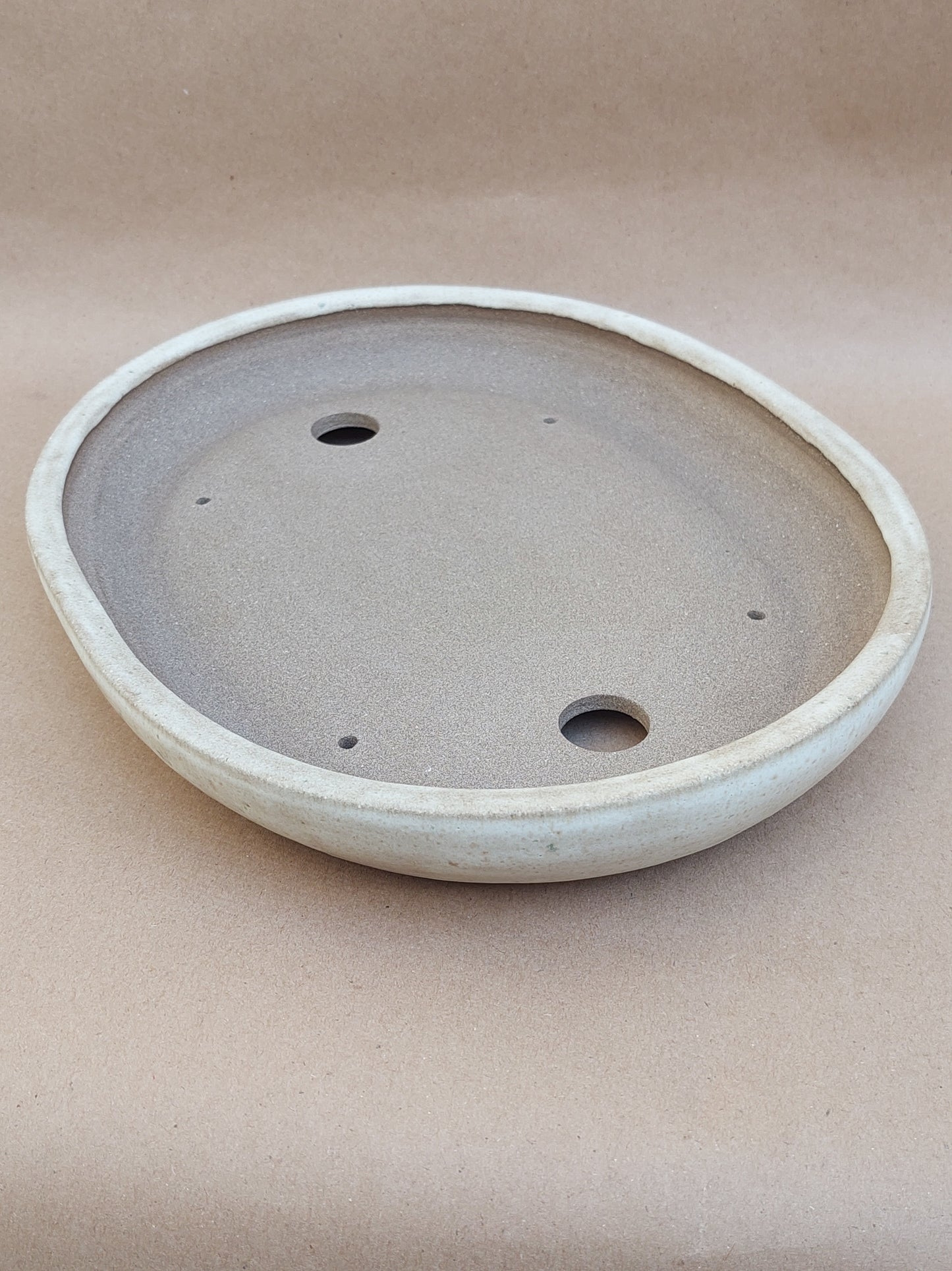 Oval vase 28.5 X 24 X 4