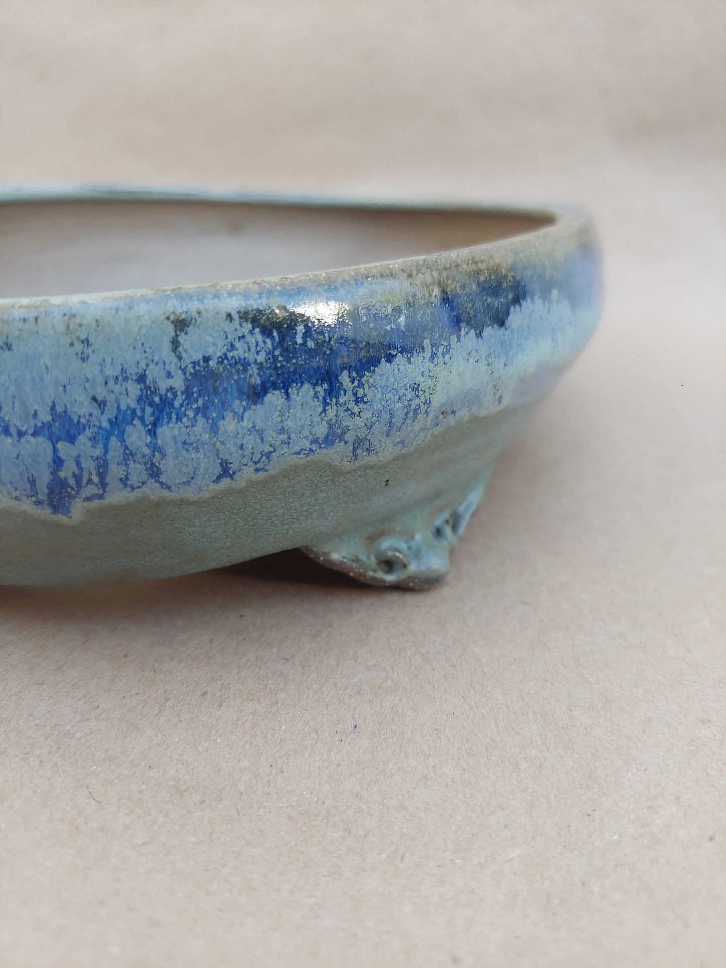 Oval vase 28 X 20 X 6.5