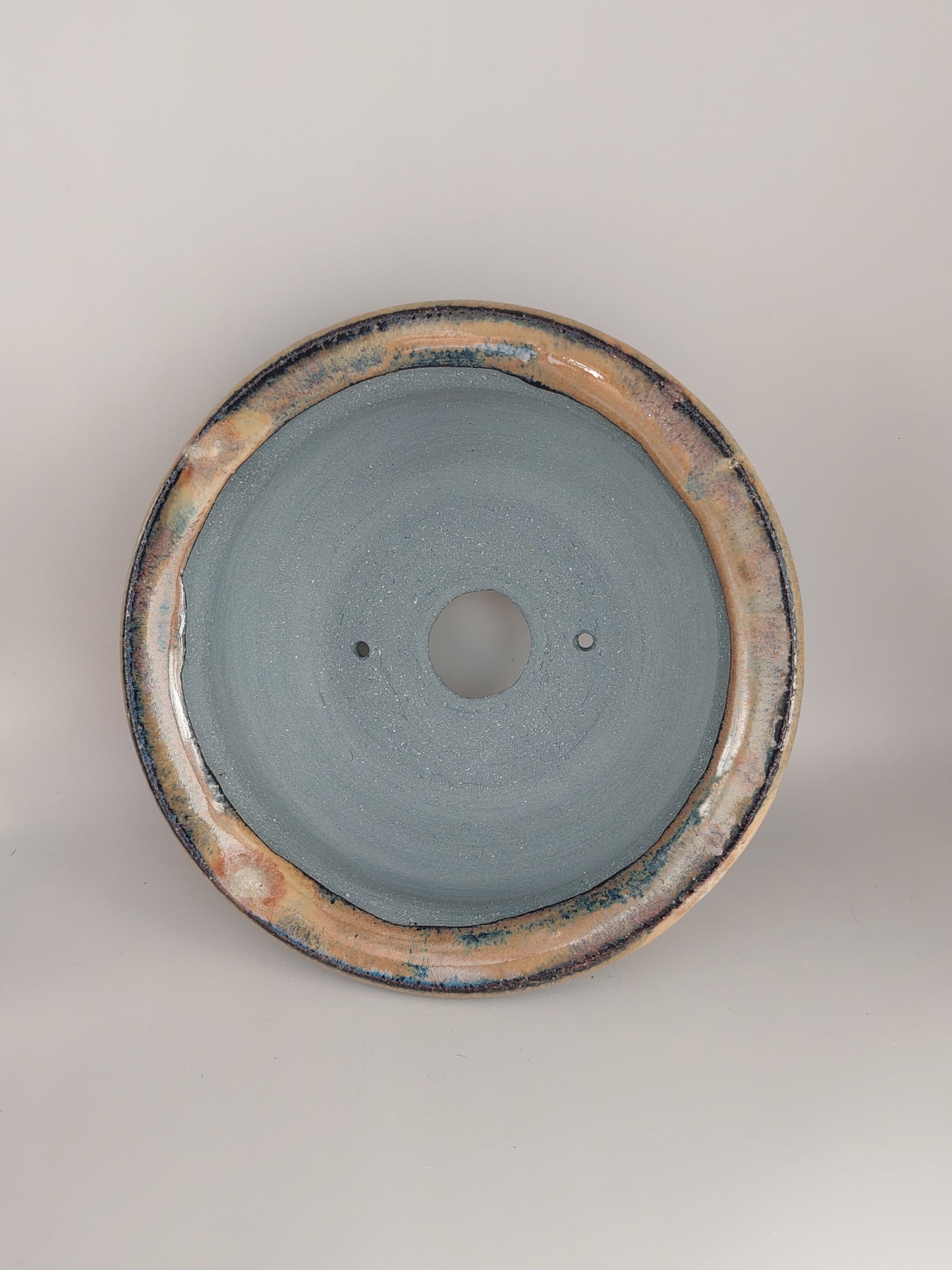 round vase