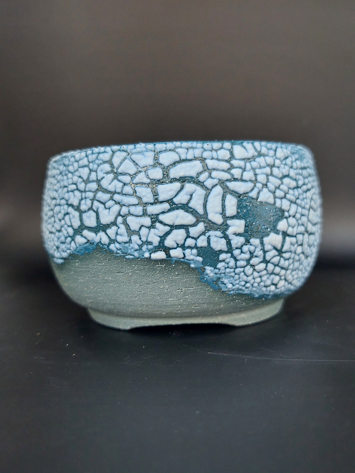 Round vase