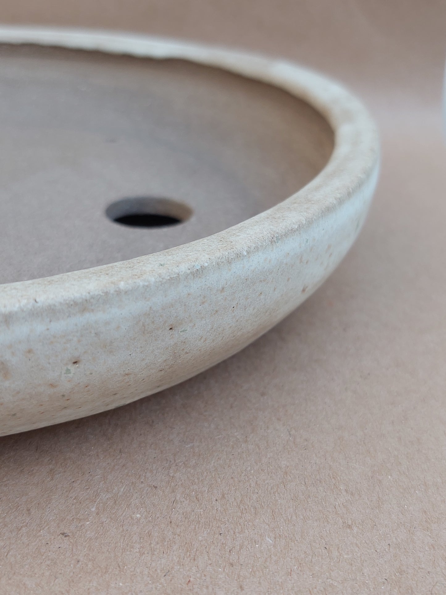 Oval vase 28.5 X 24 X 4
