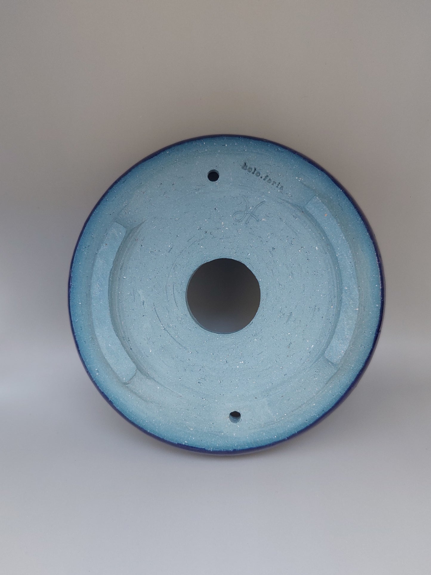 Round vase